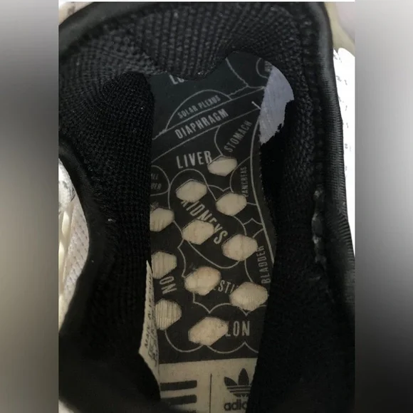 Adidas NMD HU Human Race Pharrell Williams GY0092 Men’s Size 9 Shoes Core White.